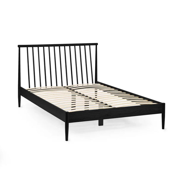 Belton Spindle Bed