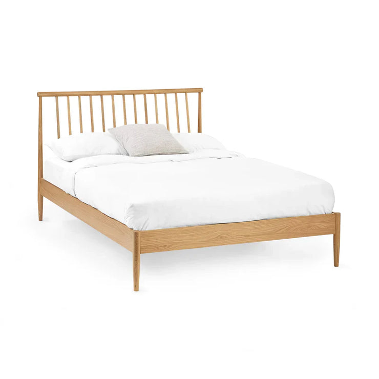 Belton Spindle Bed