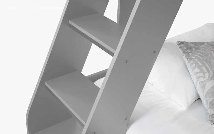 Domino Triple Sleeper - Light Grey